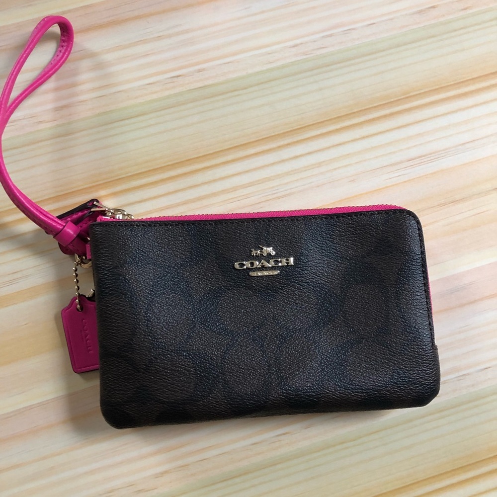 COACH Small Wristlet